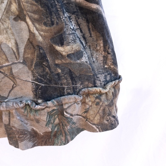 y2k grunge indie sleaze real tree camo mini skirt with ruffles on the bottom - Picture 2 of 5